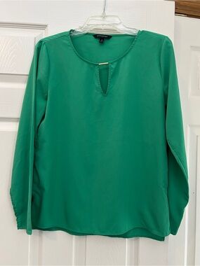 Banana Republic Factory long sleeve green blouse with metal accent